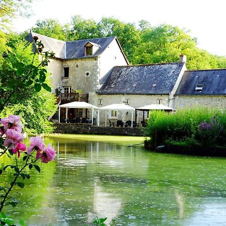Bed and Breakfast Le Moulin De La Planche Cerelles Exteriér fotografie