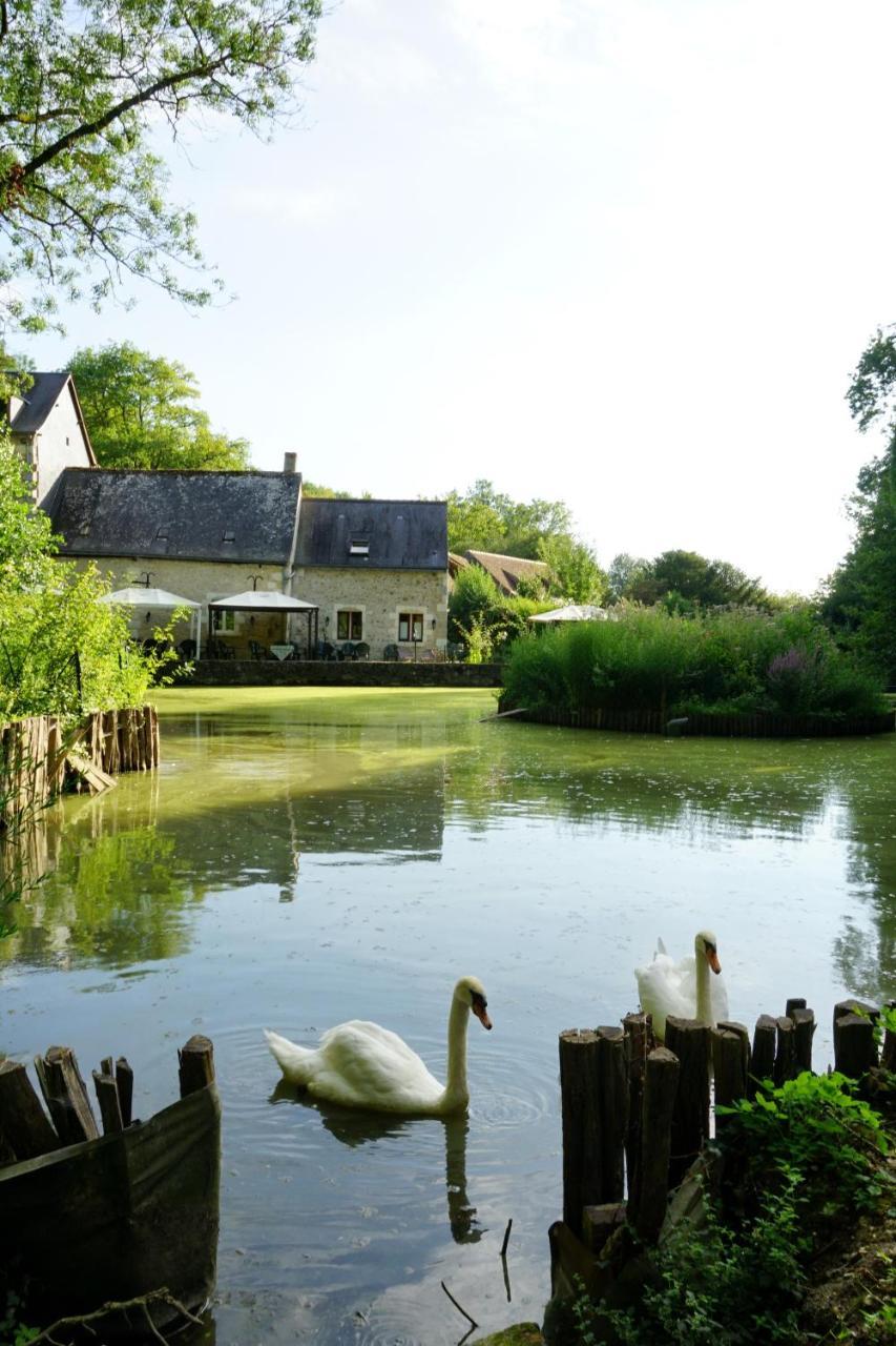 Bed and Breakfast Le Moulin De La Planche Cerelles Exteriér fotografie