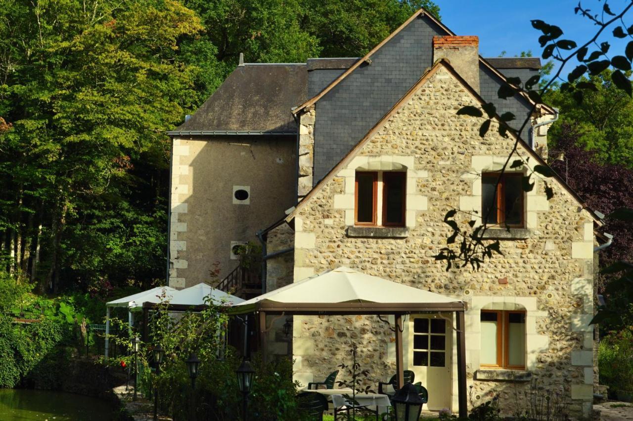 Bed and Breakfast Le Moulin De La Planche Cerelles Exteriér fotografie