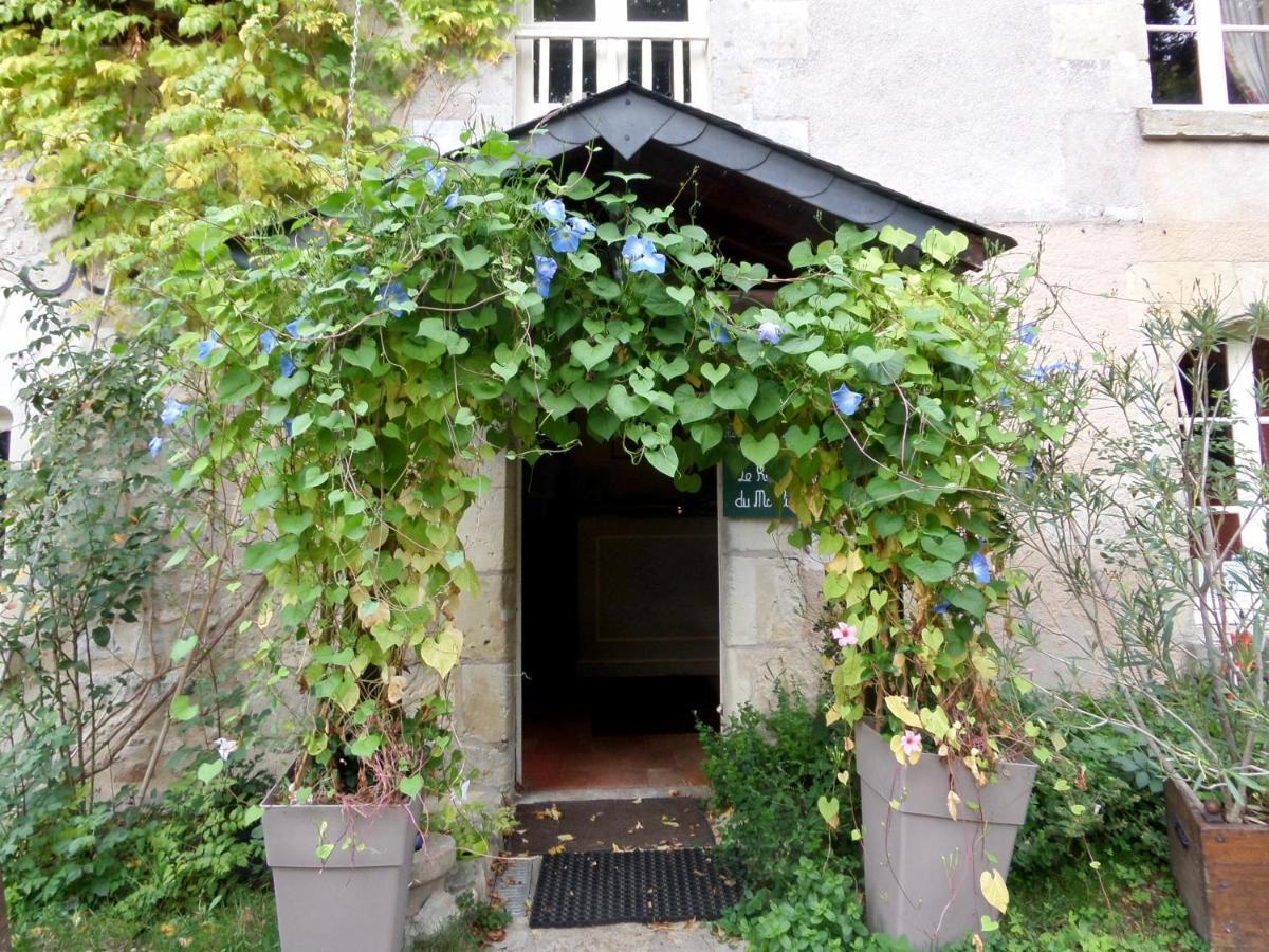 Bed and Breakfast Le Moulin De La Planche Cerelles Exteriér fotografie